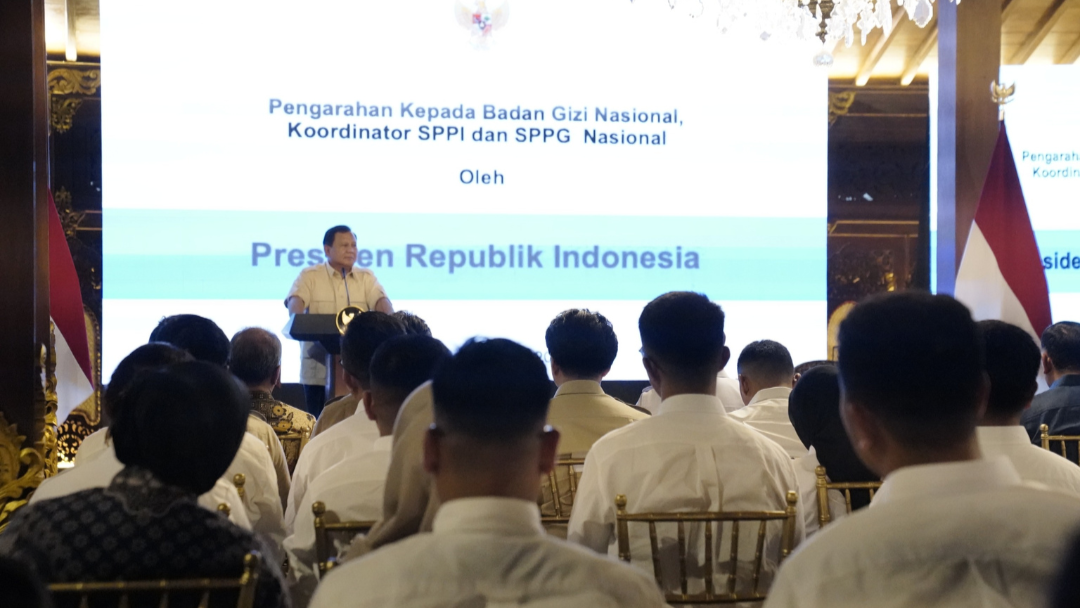 Dorong Percepatan MBG, Presiden RI Gelar Rapat Bersama Kepala BGN Samosir