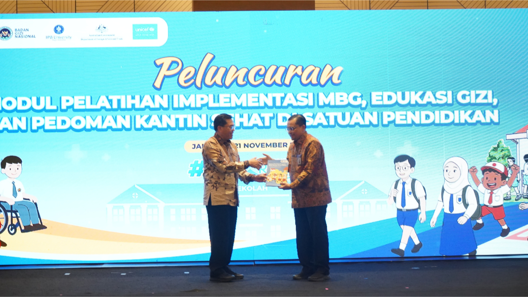 Program MBG Ciptakan Fenomena "Smiling Indonesia", Waka BGN Samosir: Ini Sungguh Luar Biasa